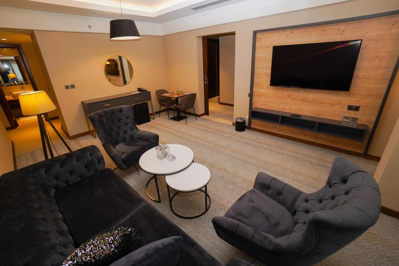 The Grand Lux Hotel Ντόχα Εξωτερικό φωτογραφία