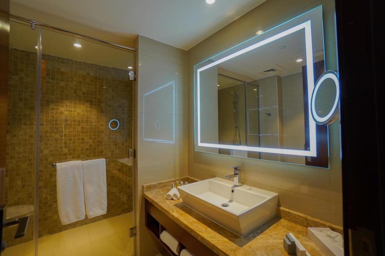 The Grand Lux Hotel Ντόχα Εξωτερικό φωτογραφία Bathroom