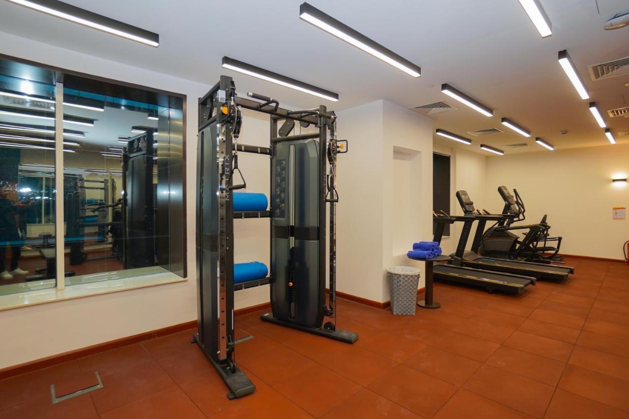 The Grand Lux Hotel Ντόχα Εξωτερικό φωτογραφία The gym at the Embassy of the United States in Warsaw
